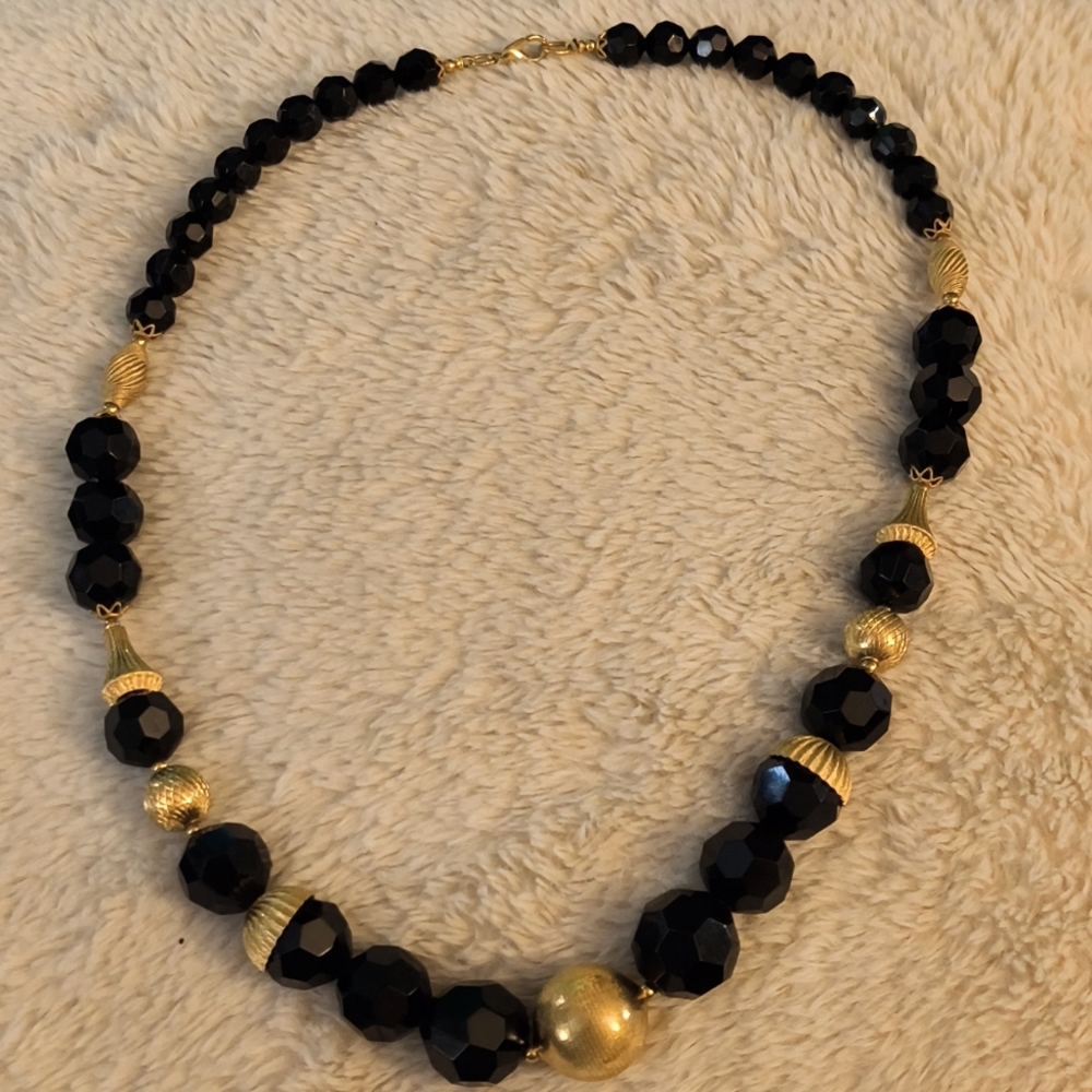 Vintage Beaded Necklace